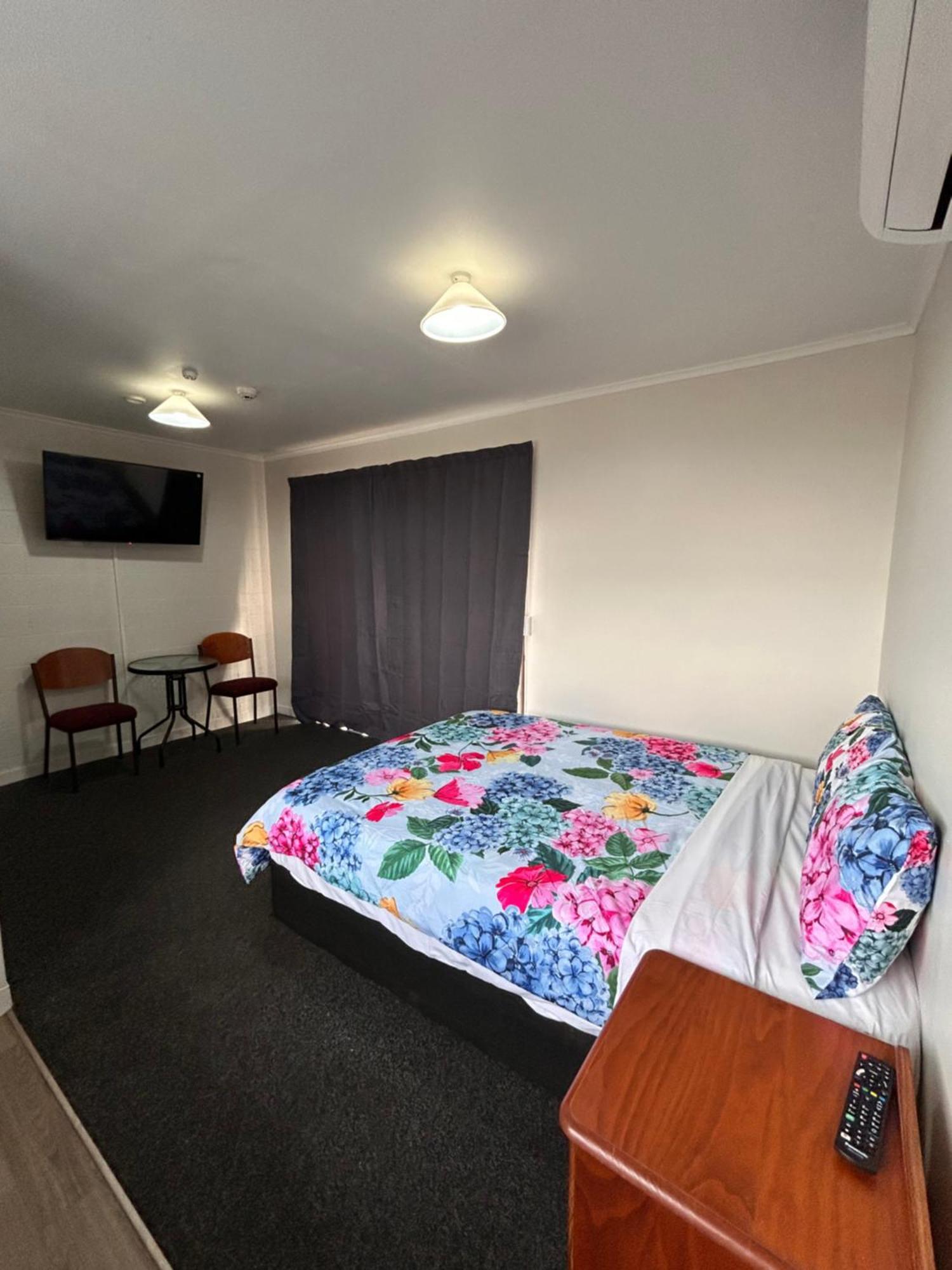 Terapa Motor Inn Hamilton Extérieur photo
