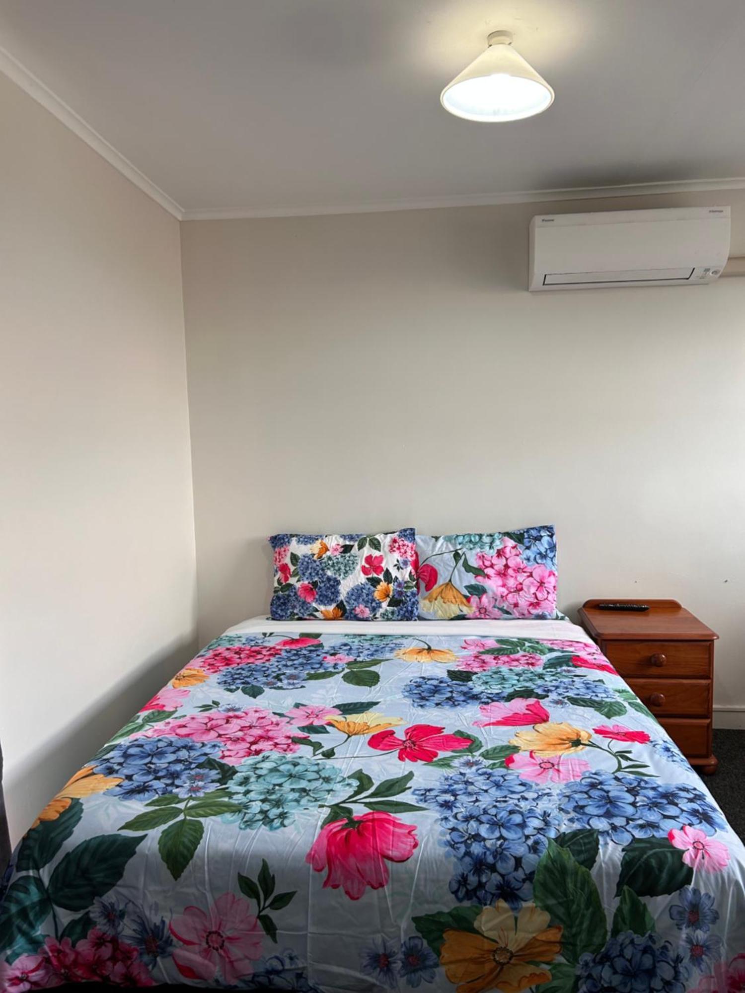 Terapa Motor Inn Hamilton Extérieur photo